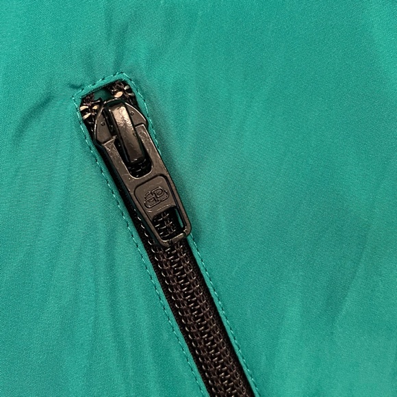 Balenciaga "Archetype" Logo Green Windbreaker - Picture 6 of 6